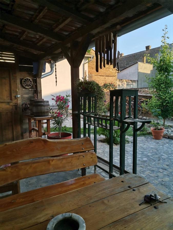 Somborski Salas - Strogi Centar Luaran gambar